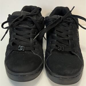 Vintage DC Clemente black on black Skate Shoes. Size 7 (women)